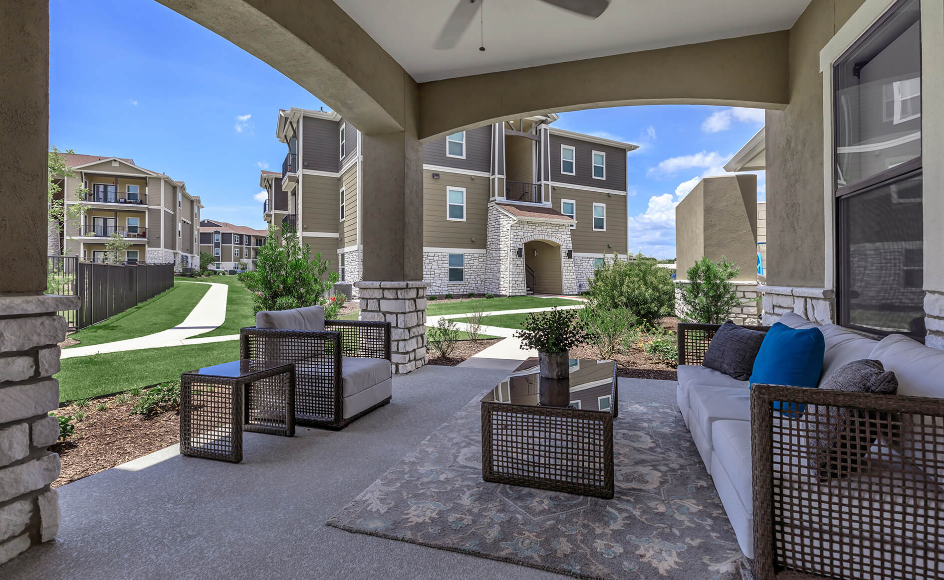 Vantage at Helotes Apartments for Rent in San Antonio, TX